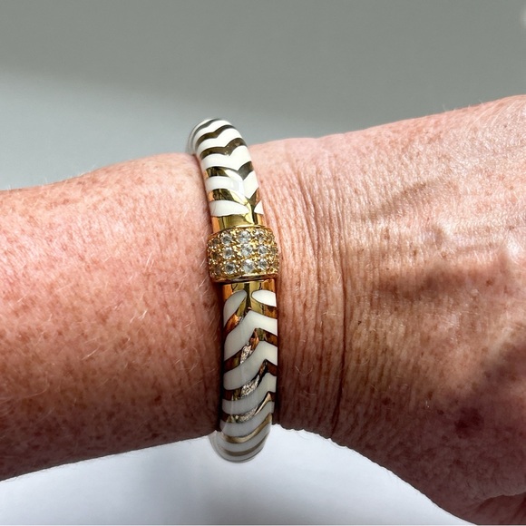 Vintage Angelique de Paris Mata Hari 18 Karat Gold Vermeil Cream Bangle Bracelet - Picture 4 of 13